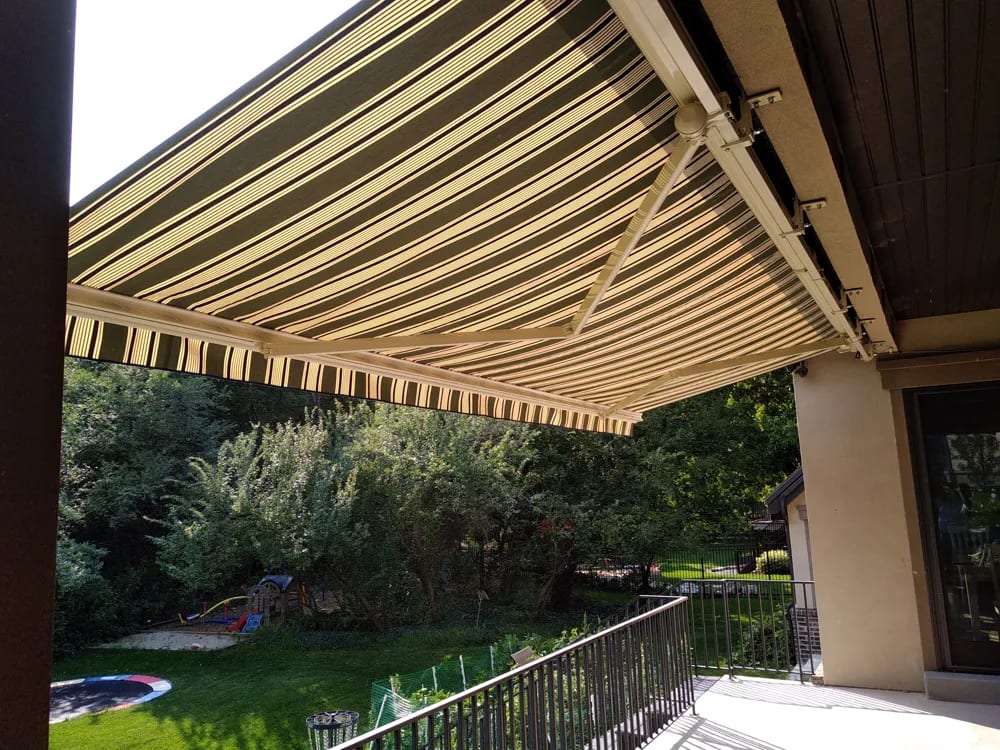Retractable awning project photo 3