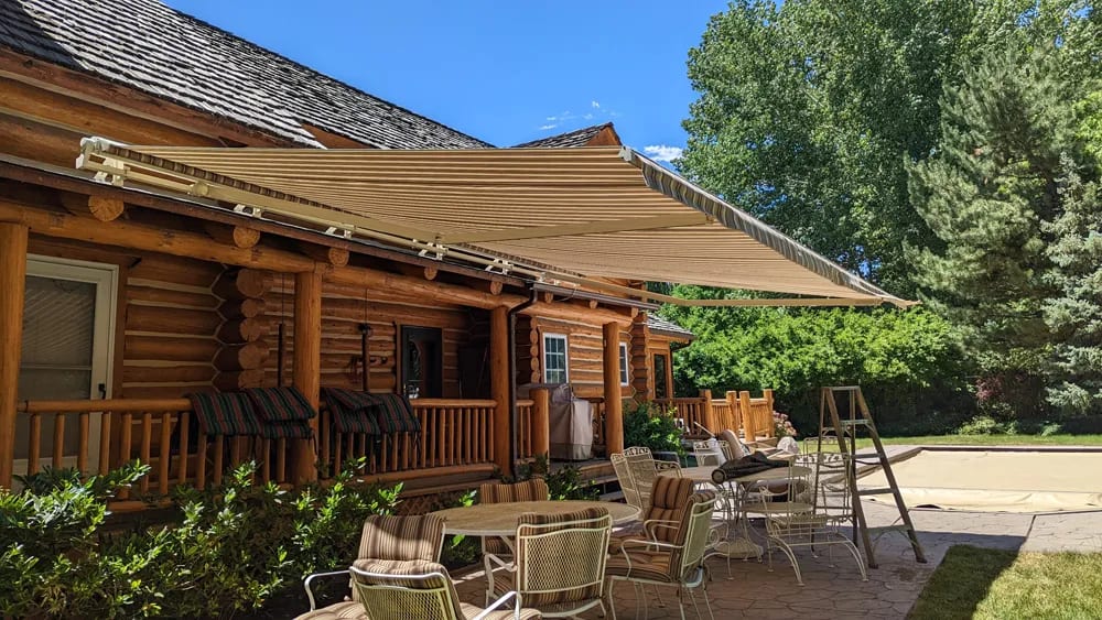 Retractable awning project photo 4