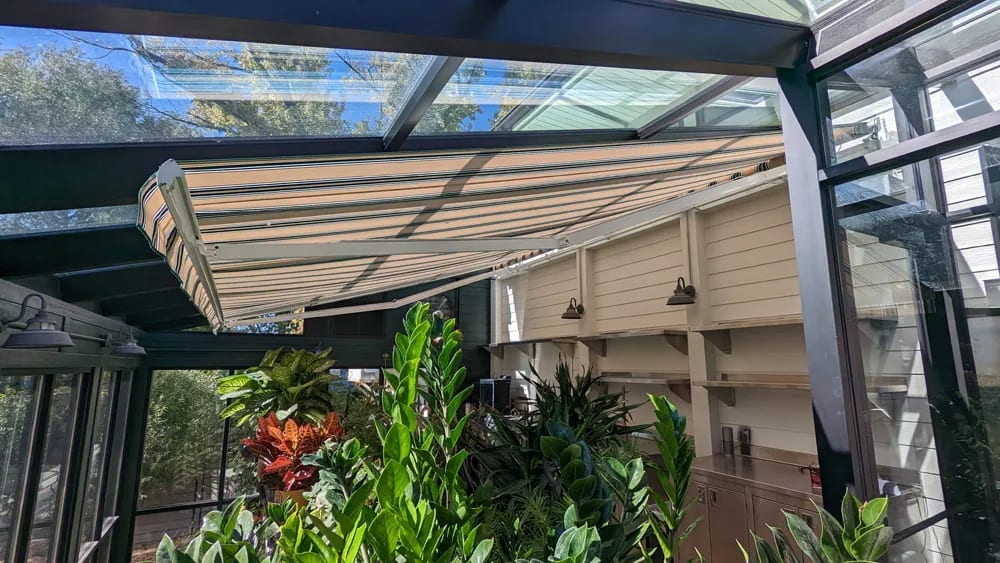 Retractable awning project photo 5