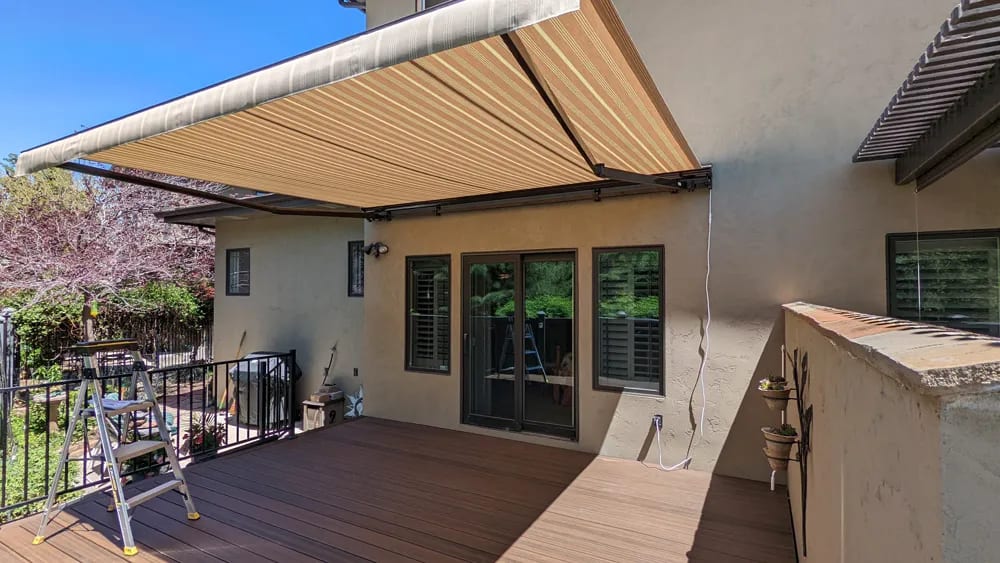 Retractable awning project photo 10